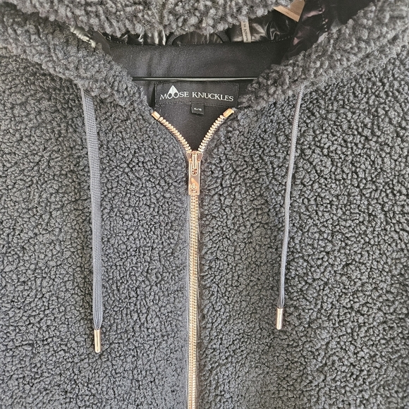 Moose Knuckles Black Full Zip Hooded Sherpa Coat - Picture 5 of 16